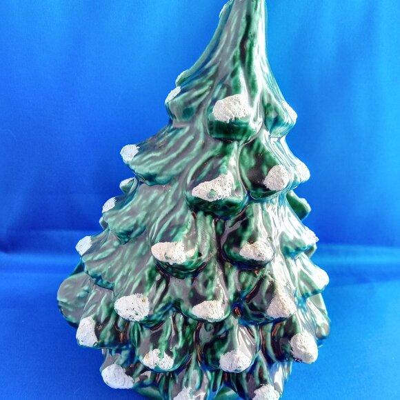 Vintage mid century ceramic Christmas tree napkin or card holder - Picture 3 of 6